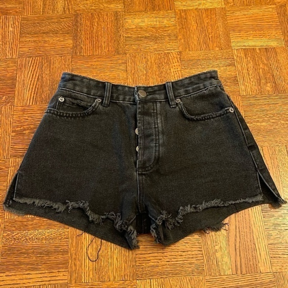 REVOLVE Amuse Society cut off shorts denim black size 26